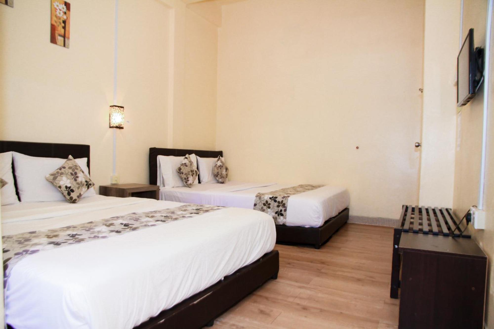 Myra Hotel Мерсинг Экстерьер фото
