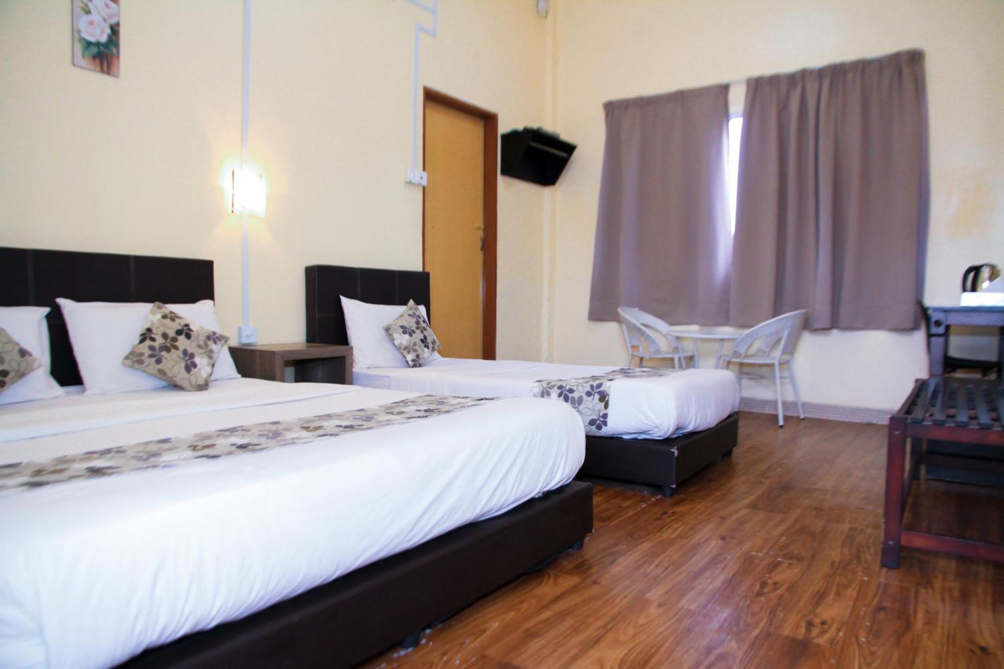 Myra Hotel Мерсинг Экстерьер фото